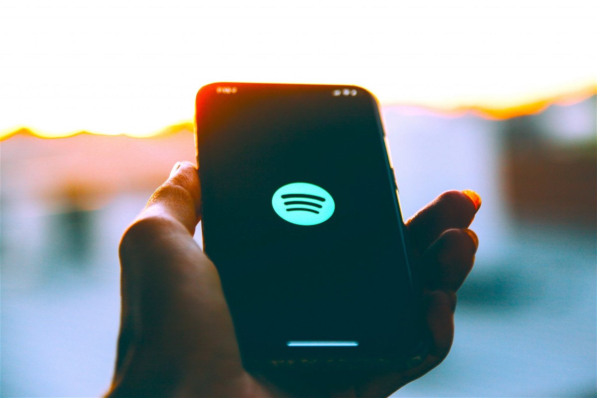 Spotify offline hören – ganz einfach mit und ohne Premium