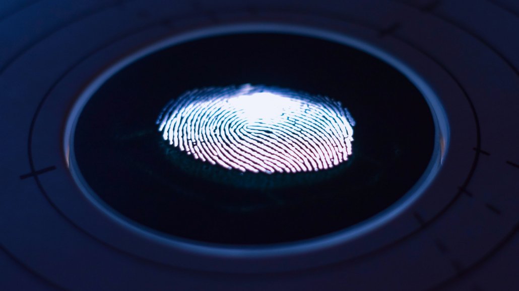 Seit August 2021 ist in jedem neu ausgestellten Personalausweis ein Fingerabdruck gespeochert