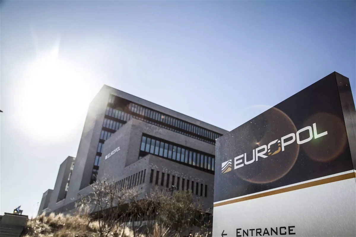 Europol warnt: KI-Chatbots und die dunkle Seite